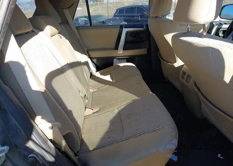 2013 Toyota 4Runner Sr5 z USA, uszkodzony, nr VIN JTEBU5JR1D5145320